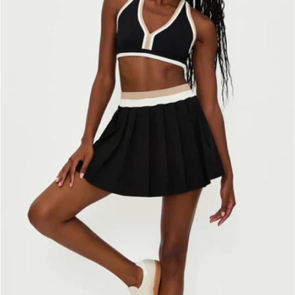 ❤️ Beach Riot Irina Skirt in Black and Sandshell Colorblock - Picture 4 of 11